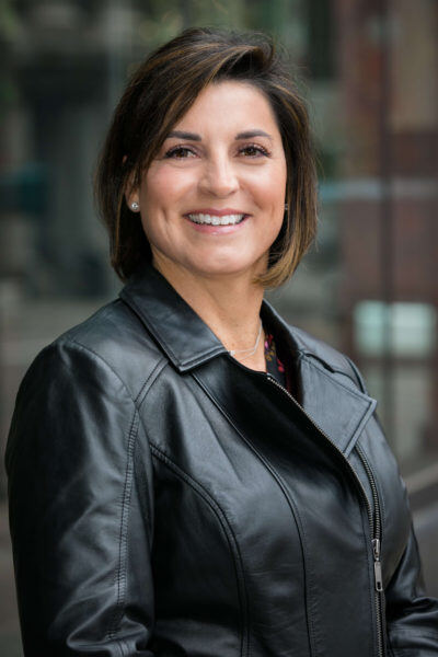 Fran Sponsler's professional headshot